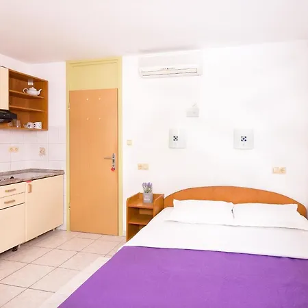 Aga Casa de hóspedes Omiš