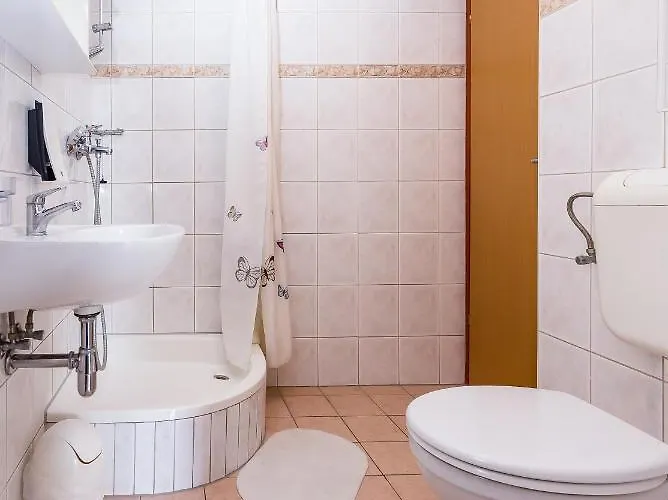 Aga 3* Omiš